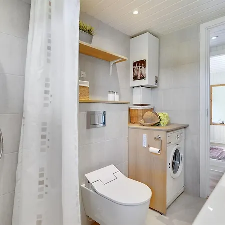 Arjuna - 3-8km From The Sea By Interhome 펜션 *