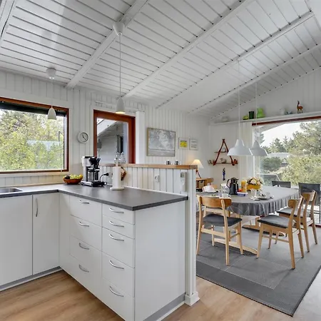 펜션 Arjuna - 3-8km From The Sea By Interhome *