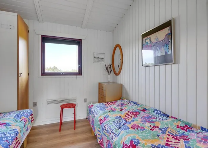 Arjuna - 3-8km From The Sea By Interhome