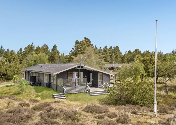 Arjuna - 3-8km From The Sea By Interhome